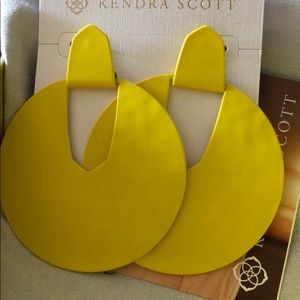New Kendra Scott Diane Earrings
